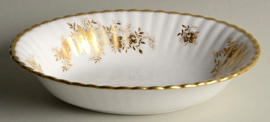 Antoinette 9" Oval Vegetable Bowl by Royal Albert-1