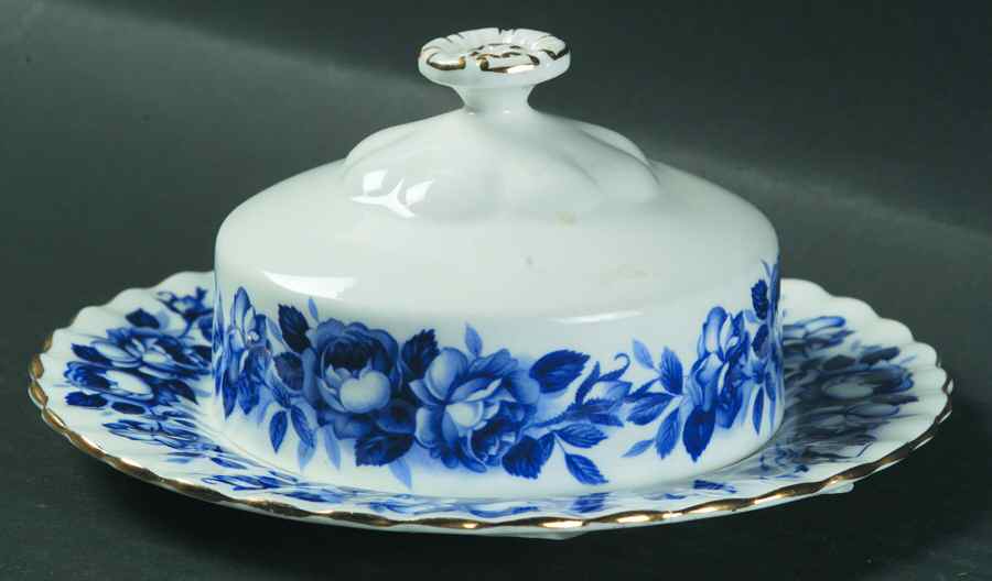 Aristocrat Round Covered Butter by Royal Albert-1