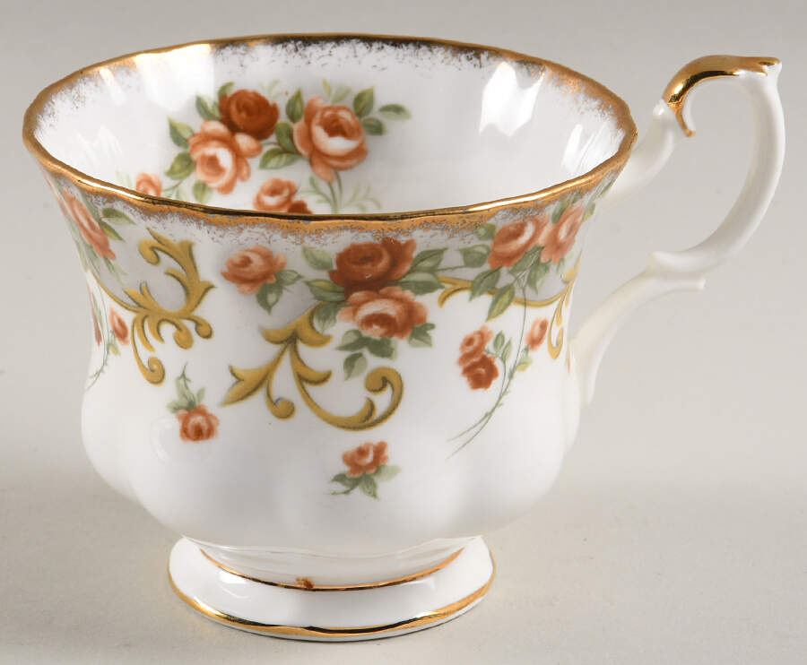 Belinda (Sheraton Series) Footed Cup by Royal Albert-1