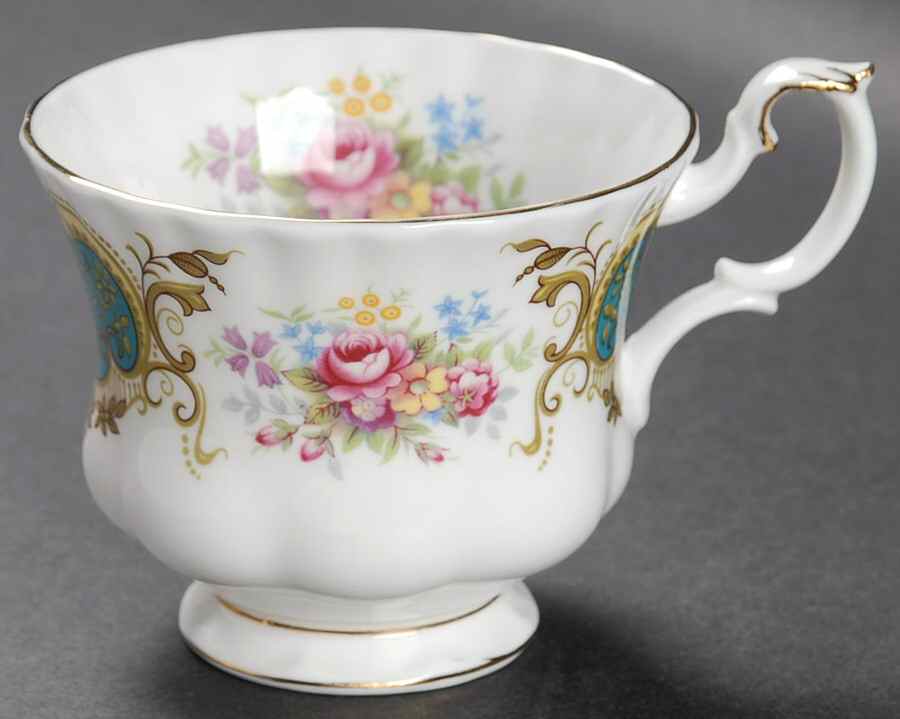 Berkeley Snack Cup by Royal Albert-1