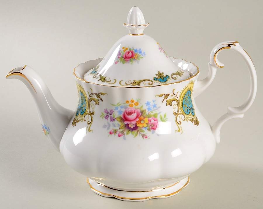Berkeley Mini Teapot & Lid by Royal Albert-1