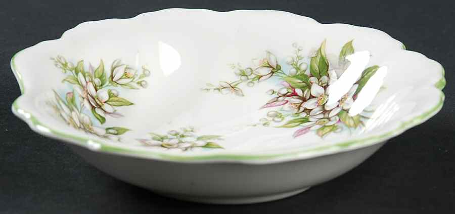 Blossom Time Series Shell Shaped Dish by Royal Albert-1