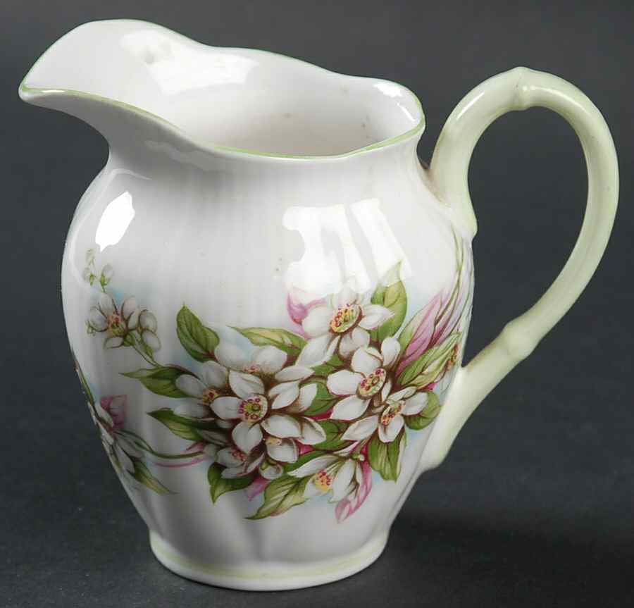Blossom Time Series Mini Creamer by Royal Albert-1