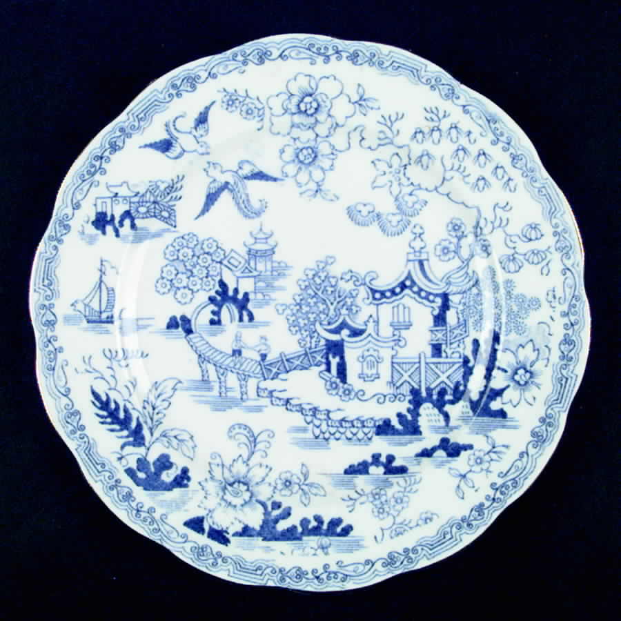 Blue Willow Luncheon Plate by Royal Albert-1