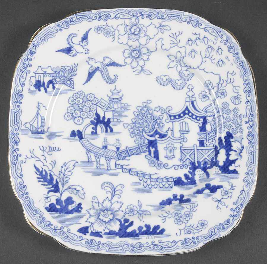 Blue Willow Square Luncheon Plate by Royal Albert-1