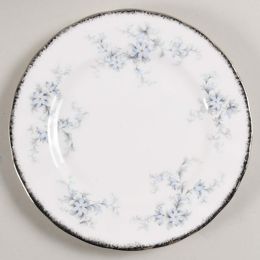 Brides Choice (Elizabeth Shape) Dessert/Pie Plate by Royal Albert-1