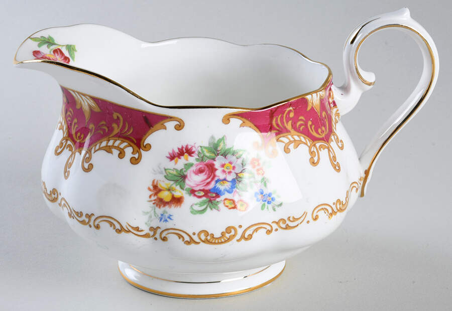 Canterbury Gravy Boat by Royal Albert-1