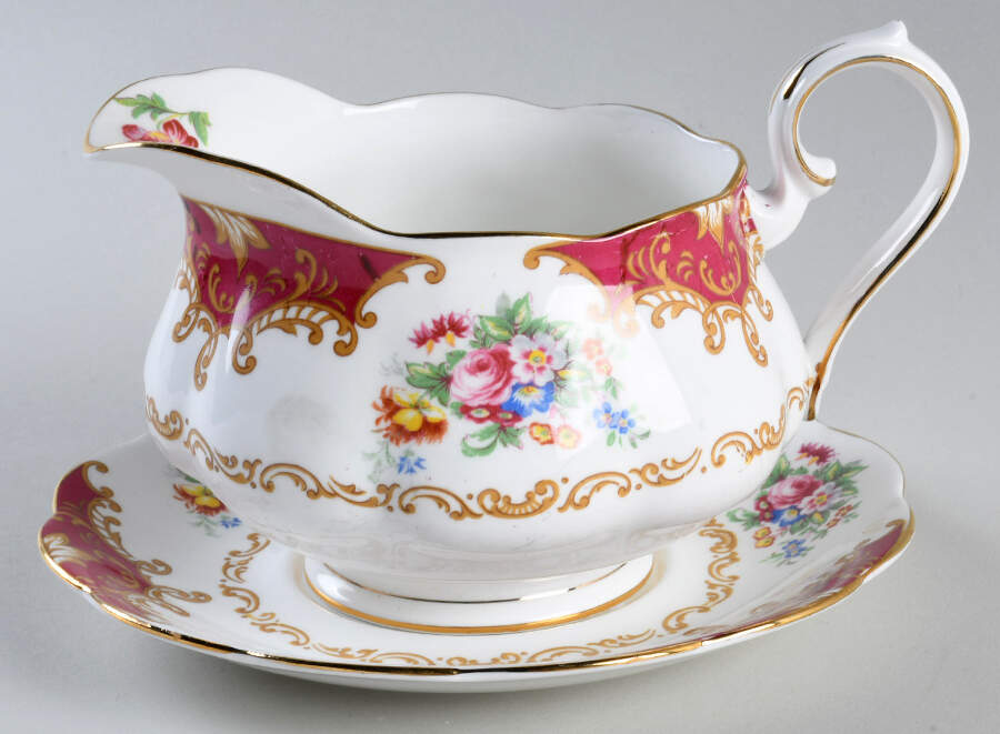 Canterbury Gravy Boat & Underplate by Royal Albert-1