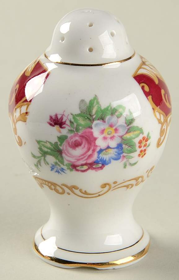 Canterbury Pepper Shaker by Royal Albert-1