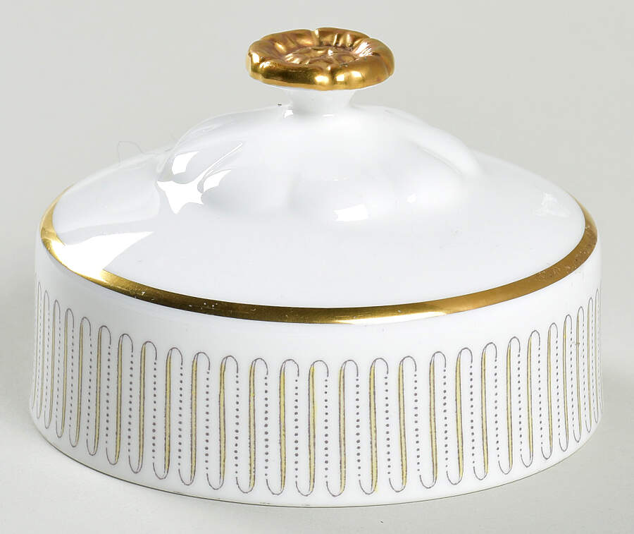 Capri Lid for Round Butter (Uses Bread & Butter Plate) by Royal Albert-1