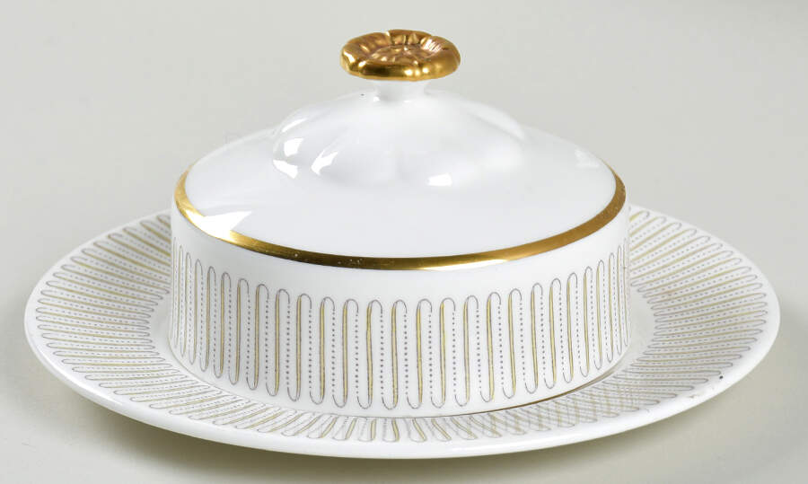 Capri Round Covered Butter (Uses Bread & Butter Plate) by Royal Albert-1
