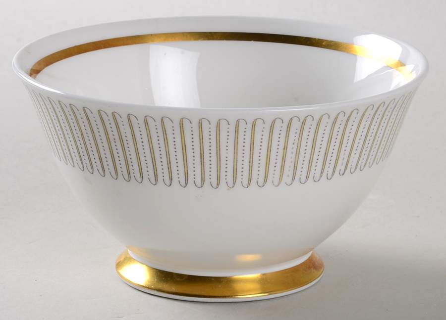 Capri Cranberry Bowl by Royal Albert-1