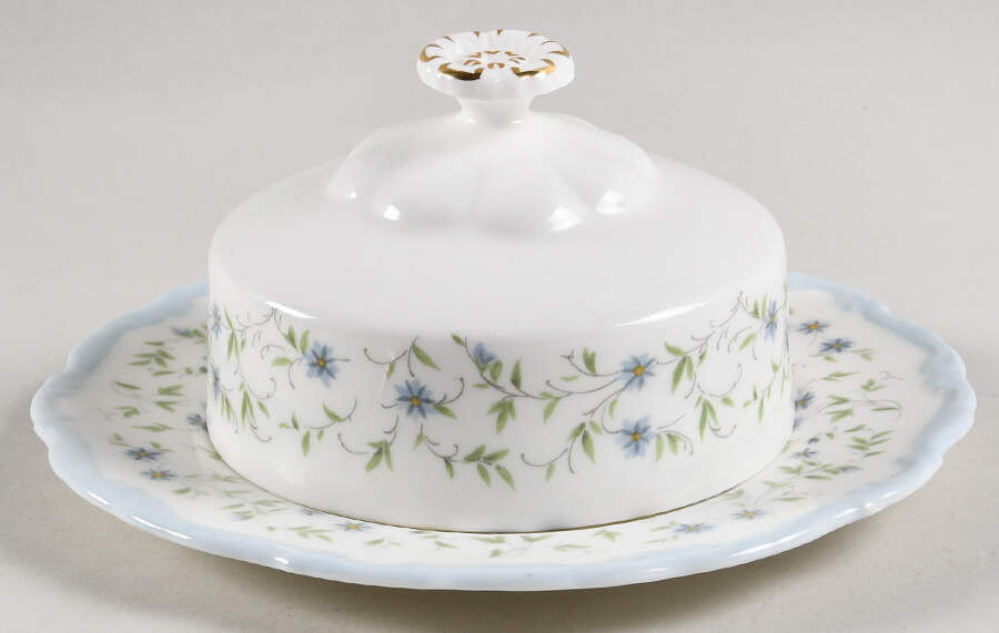 Caroline Round Covered Butter (Uses Bread & Butter Plate) by Royal Albert-1