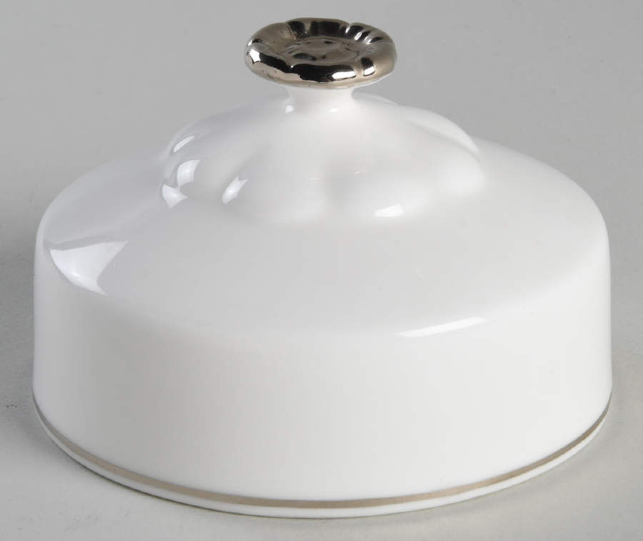 Chantilly Platinum Lid for Round Butter (Uses Bread & Butter Plate) by Royal Albert-1
