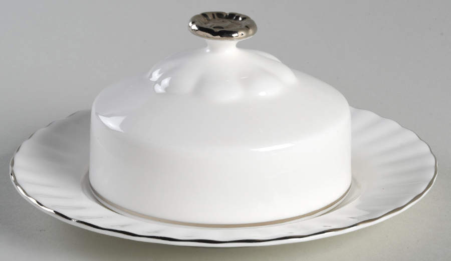 Chantilly Platinum Round Covered Butter (Uses Bread & Butter Plate) by Royal Albert-1