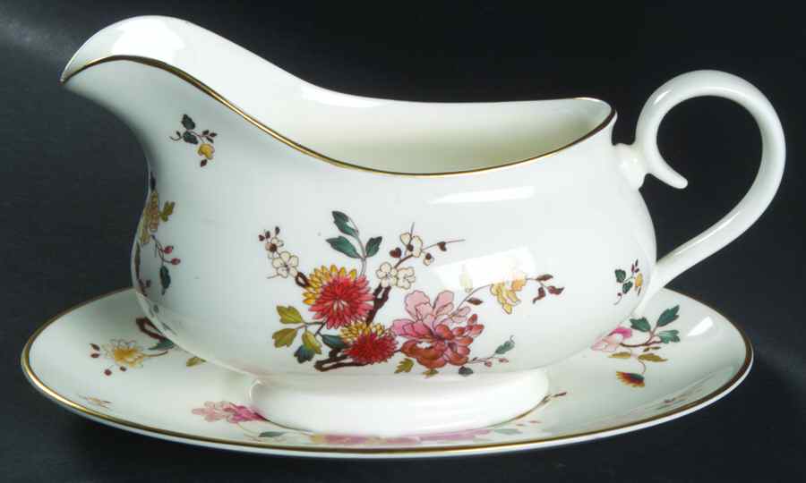 China Garden Gravy Boat & Underplate by Royal Albert-1