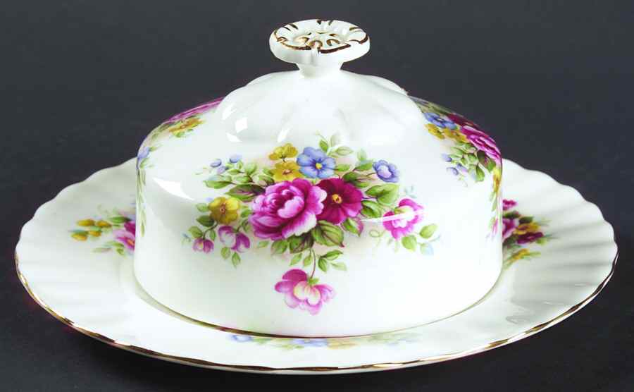 Chelsea Garden Round Covered Butter by Royal Albert-1