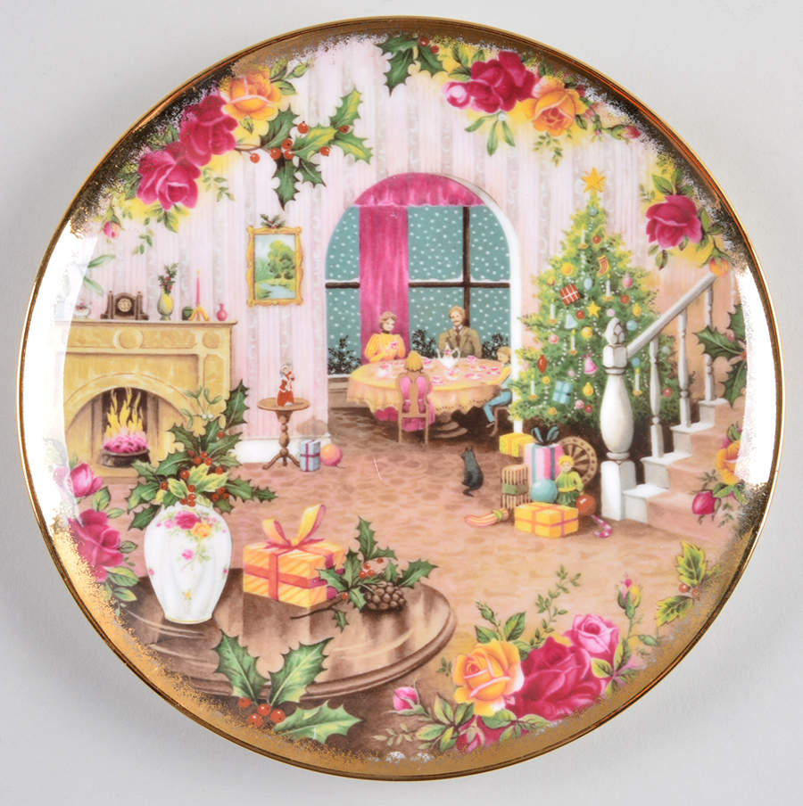 Christmas Magic Collector Plate by Royal Albert-1