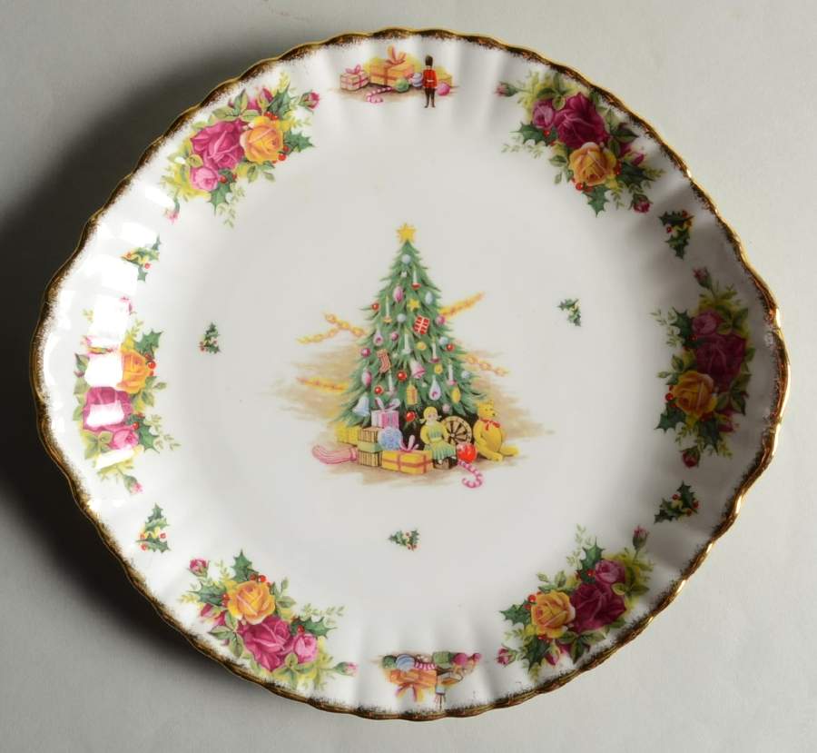 Christmas Magic Handled Cake Plate by Royal Albert-1
