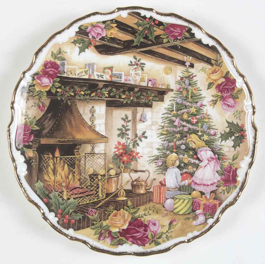 Christmas Magic Collector Plate by Royal Albert-1