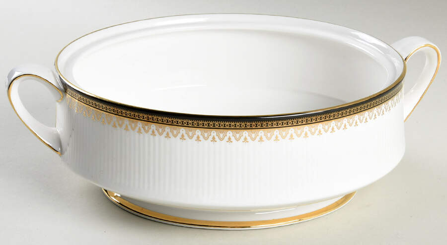 Clarence Round Vegetable No Lid by Royal Albert-1