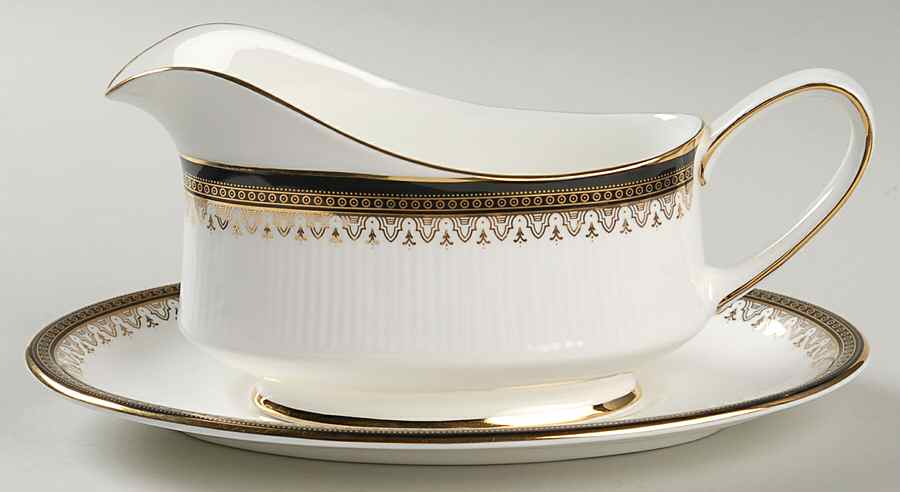 Clarence Gravy Boat & Underplate by Royal Albert-1
