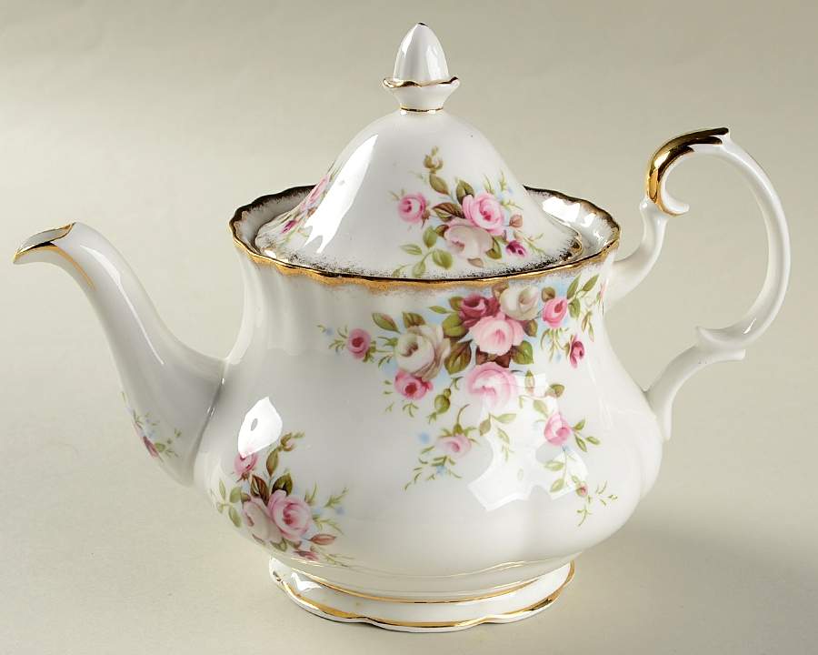 Cottage Garden Mini Teapot & Lid by Royal Albert-1