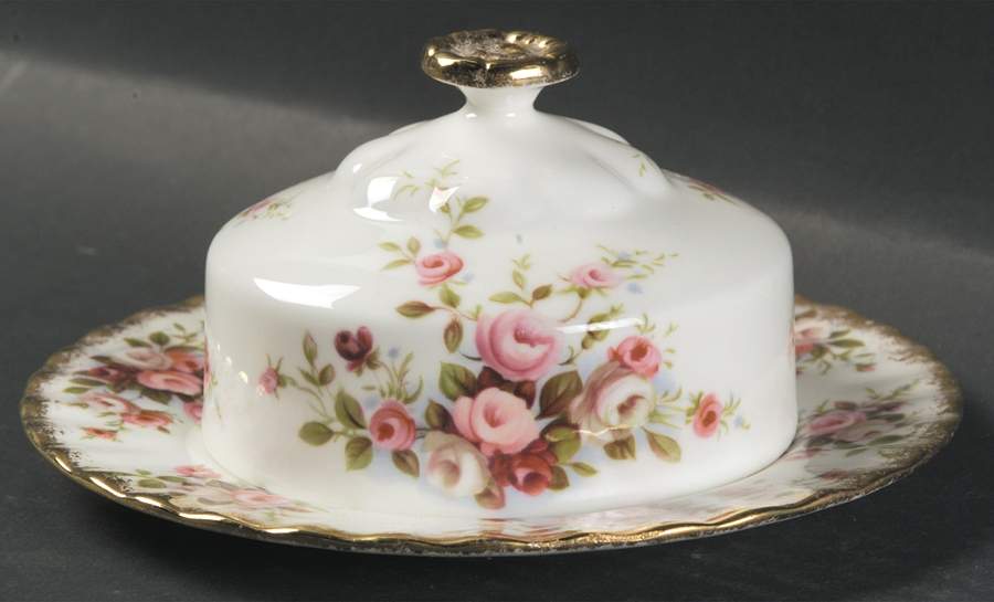 Cottage Garden Round Covered Butter by Royal Albert-1