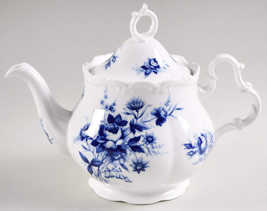 Connoisseur Small Teapot & Lid by Royal Albert-1