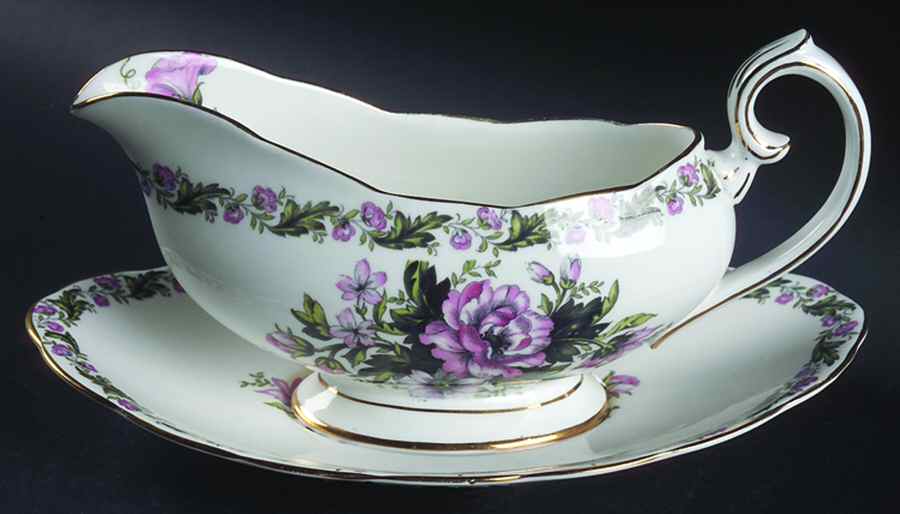 Cotswold Gravy Boat & Underplate by Royal Albert-1