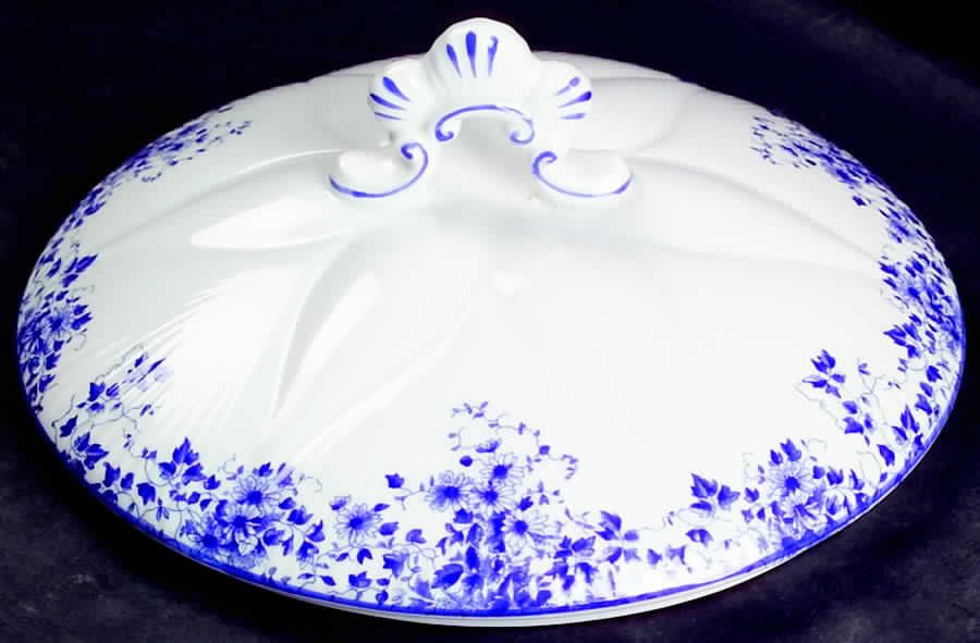 Dainty Blue Lid for Round Vegetable by Royal Albert-1