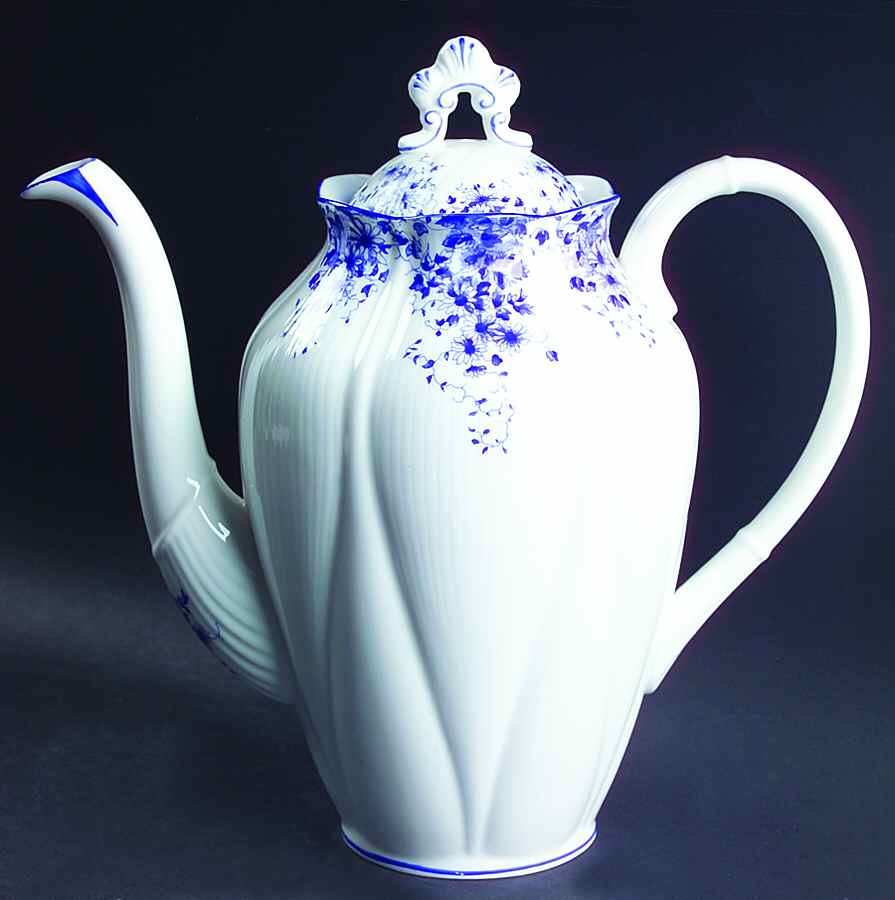 Dainty Blue Coffee Pot & Lid by Royal Albert-1