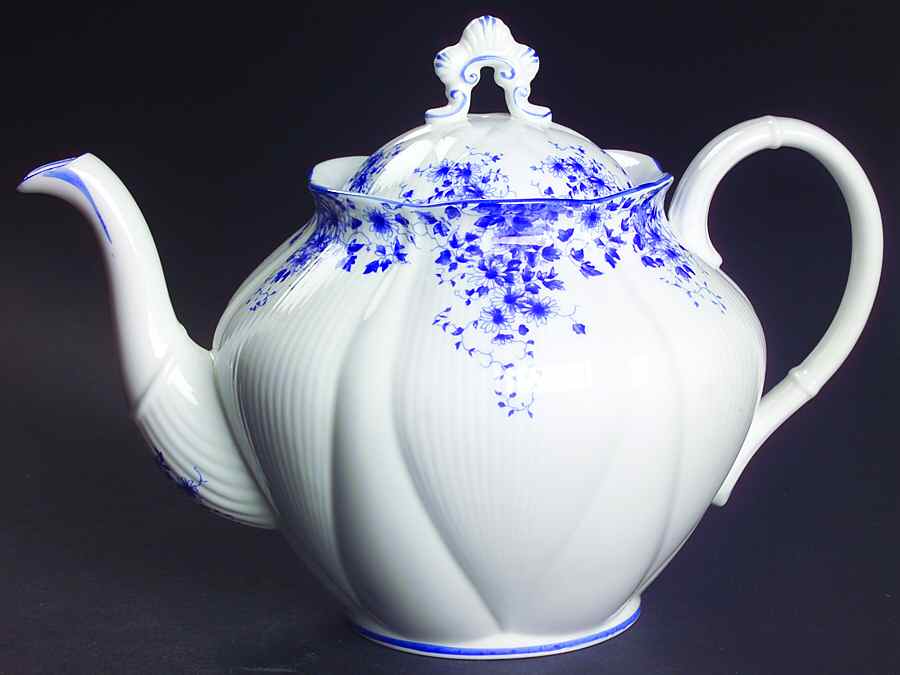 Dainty Blue Teapot & Lid by Royal Albert-1