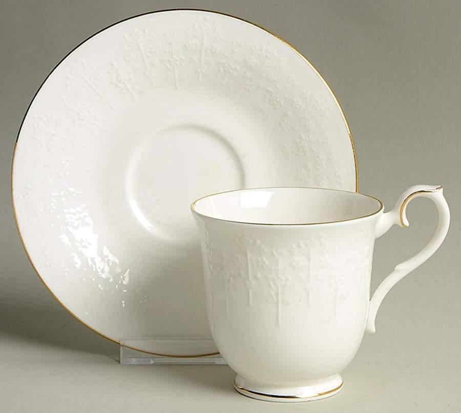 Daybreak Footed Cup & Saucer Set by Royal Albert-1
