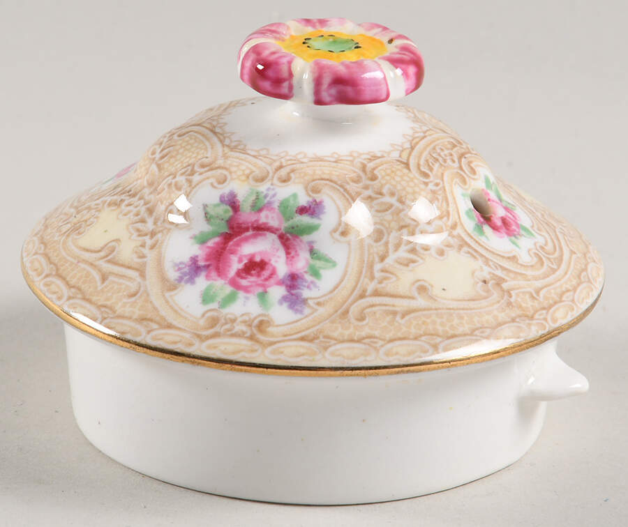 Devonshire Lace Lid for Small Teapot by Royal Albert-1