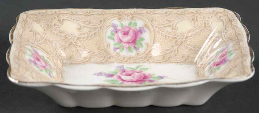 Devonshire Lace 5" Rectangular Sweet Meat by Royal Albert-1