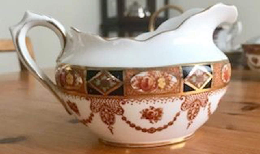 Devon Black (Scalloped) Gravy Boat by Royal Albert-1