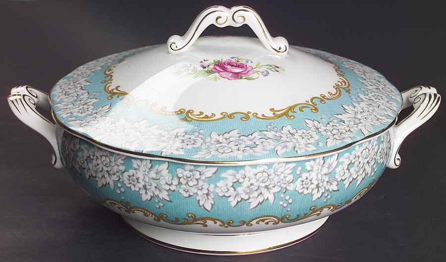 Enchantment Round Covered Vegetable by Royal Albert-1
