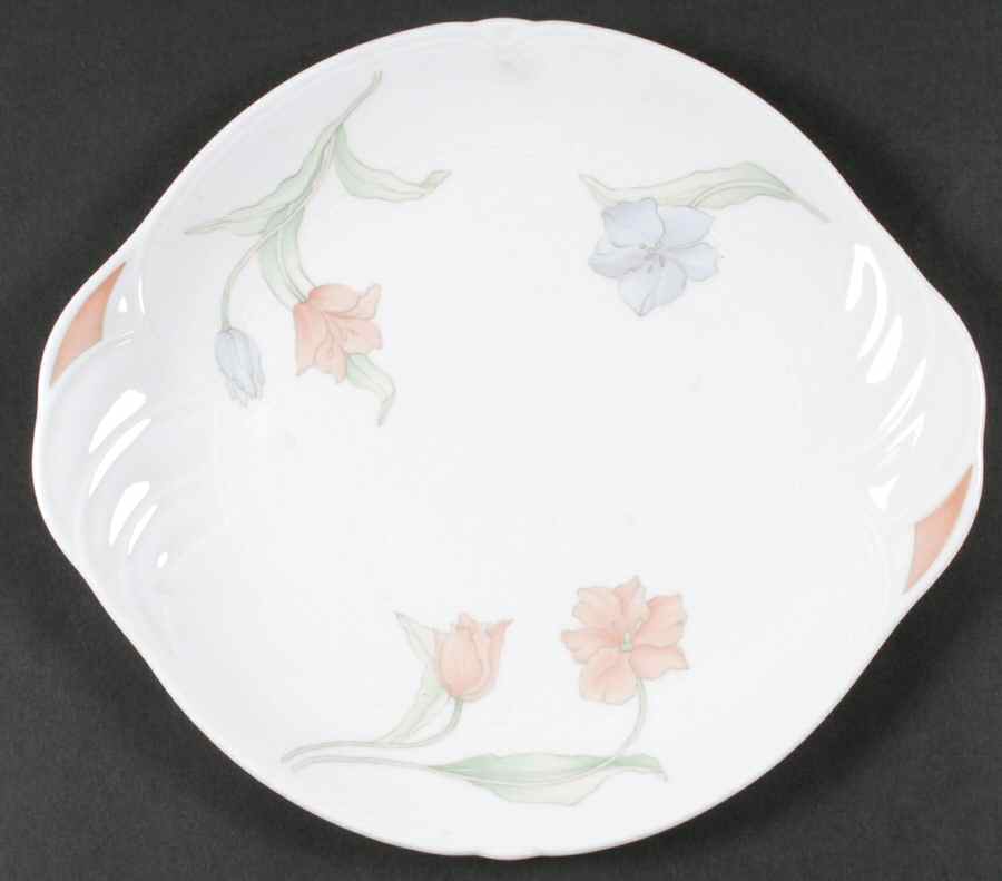Fantasia Handled Cake Plate by Royal Albert-1