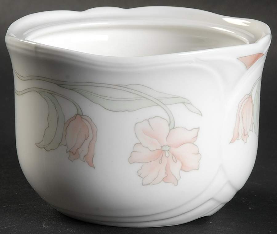 Fantasia Sugar Bowl No Lid by Royal Albert-1