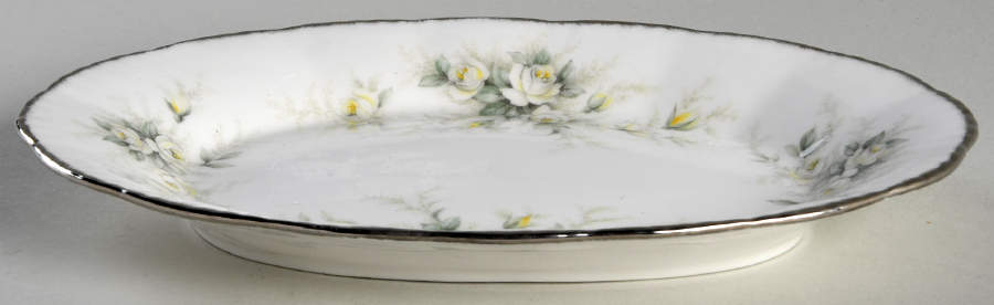 First Love (Elizabeth Shape) Relish/Gravy Underplate by Royal Albert-1