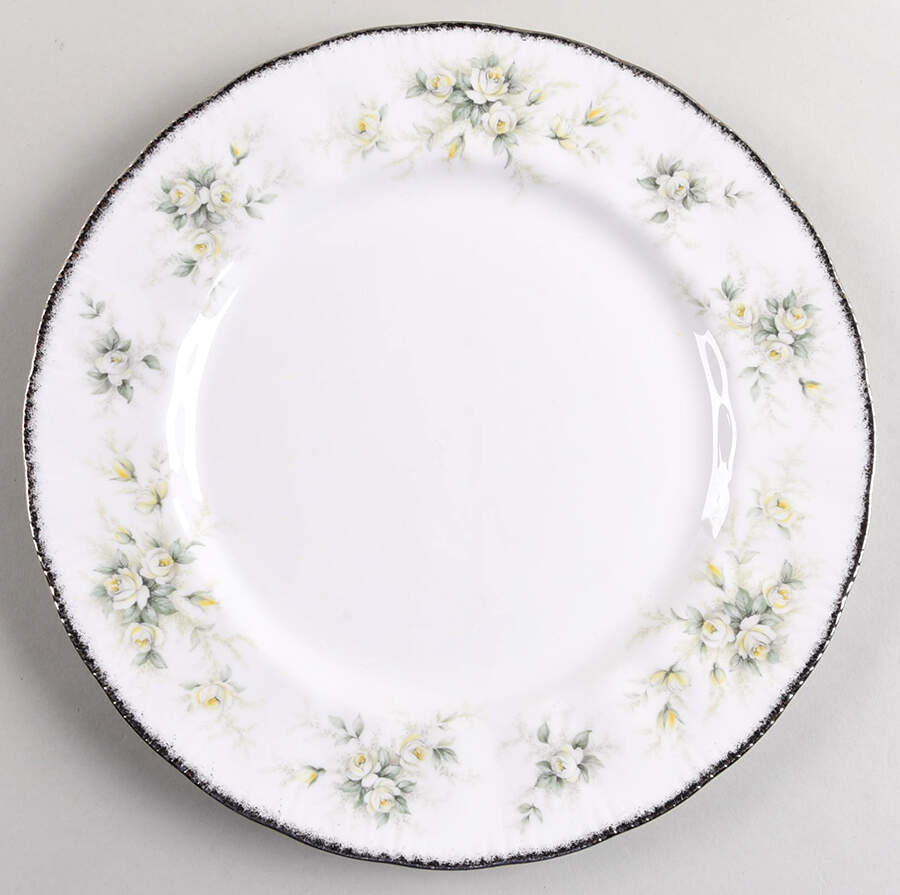 First Love (Elizabeth Shape) Dinner Plate by Royal Albert-1