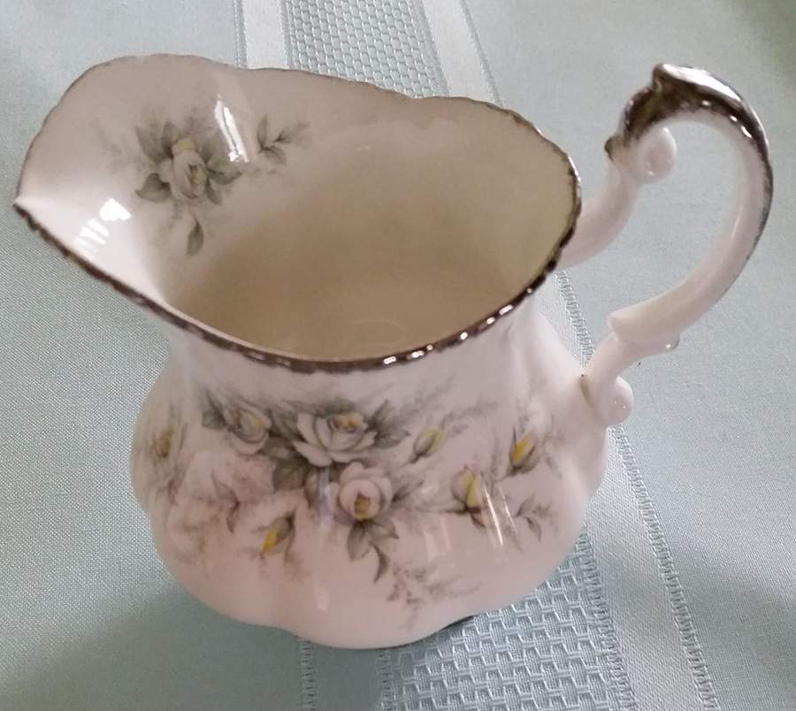 First Love (Elizabeth Shape) Creamer by Royal Albert-1