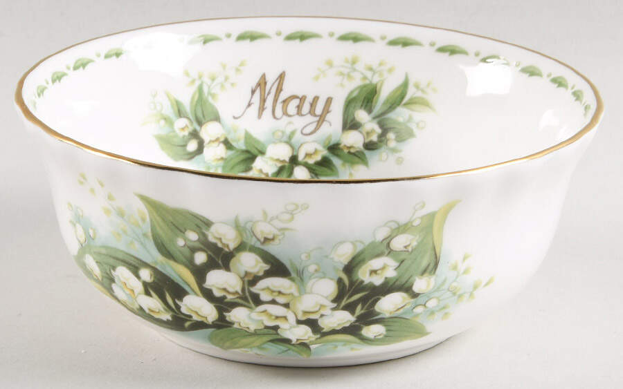 Flower of The Month (Newer, Montrose) Oatmeal Bowl by Royal Albert-1