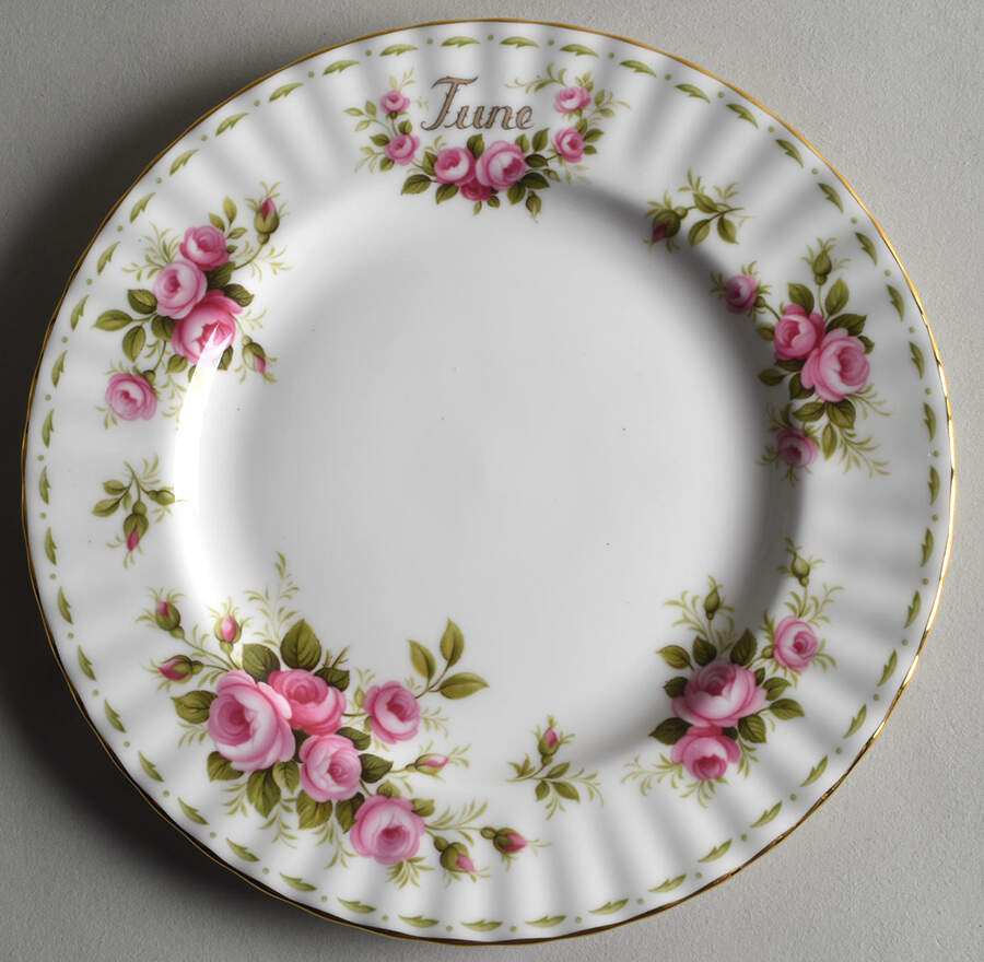 Flower of The Month (Newer, Montrose) Salad Plate by Royal Albert-1