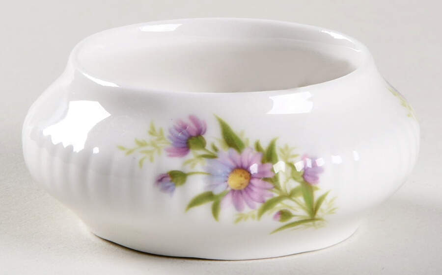 Flower of The Month (Newer, Montrose) 1" Round Box No Lid by Royal Albert-1