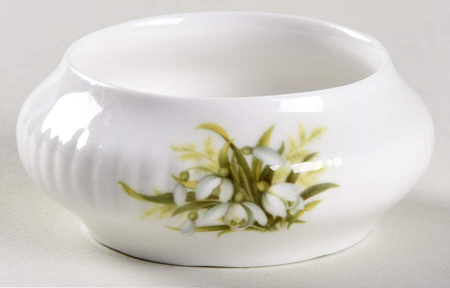 Flower of The Month (Newer, Montrose) 1" Round Box No Lid by Royal Albert-1