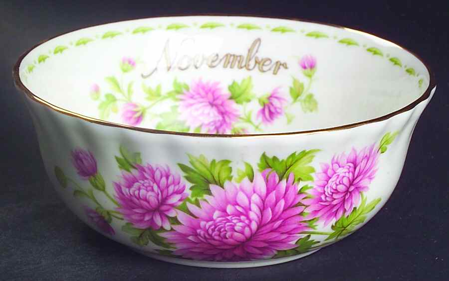 Flower of The Month (Newer, Montrose) Oatmeal Bowl by Royal Albert-1
