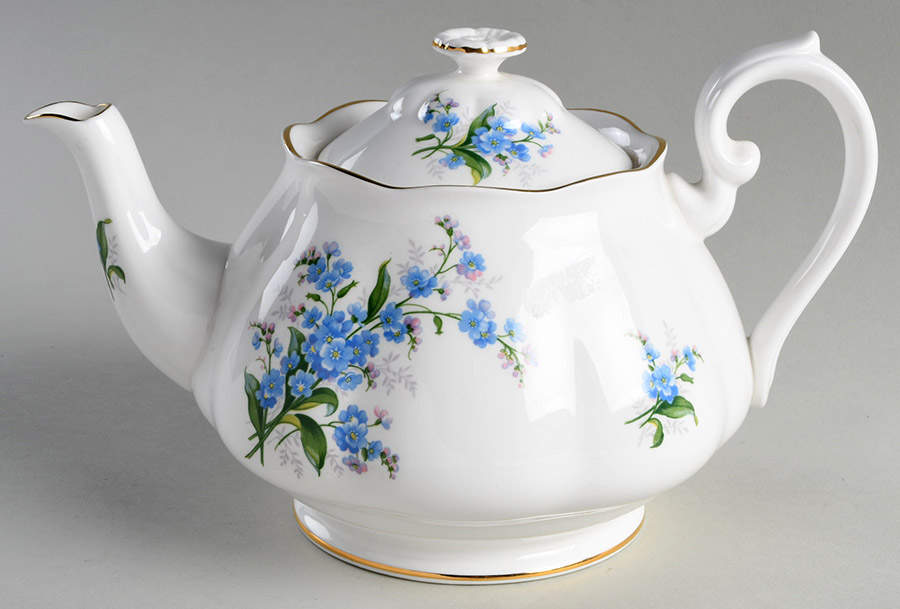 Forget Me Not Teapot & Lid by Royal Albert-1