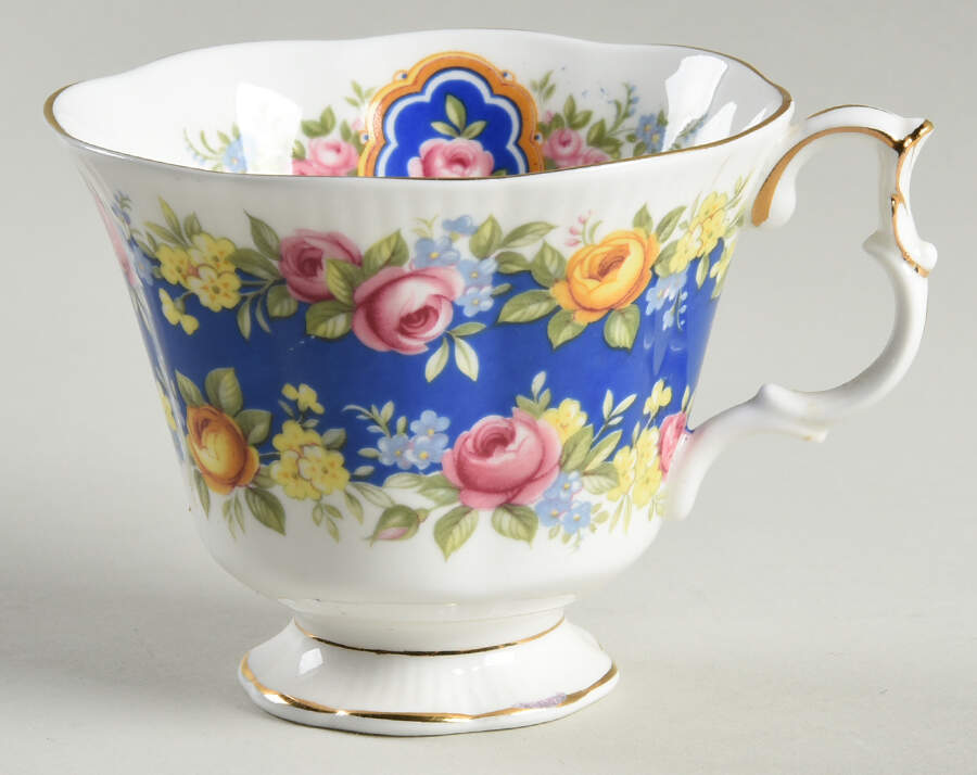 Garland Series Footed Cup by Royal Albert-1